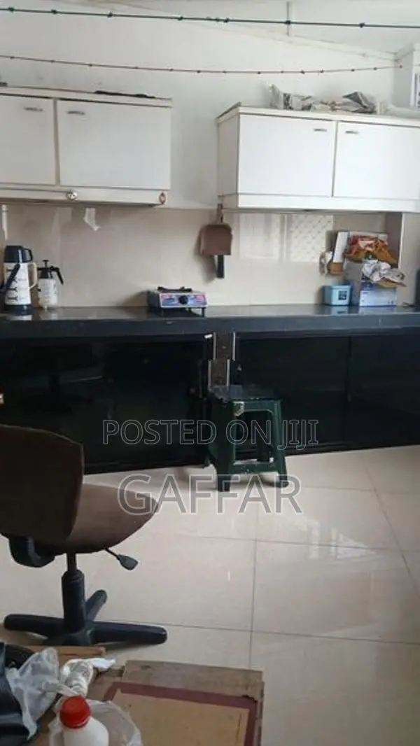 2 Bedroom First Floor House Kalubowila