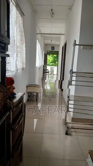 2 Bedroom First Floor House Kalubowila