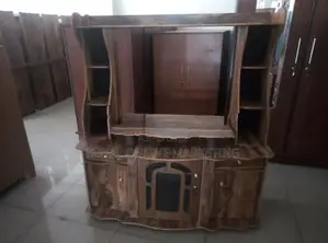 Tv Stand (Q-18)