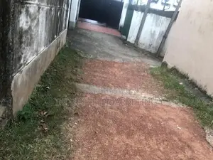 Land with House for Sale in Madiwela, Kotte