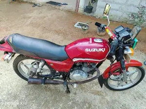 Suzuki GS 125 2005