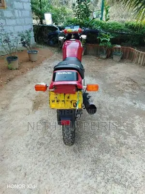 Suzuki GS 125 2005