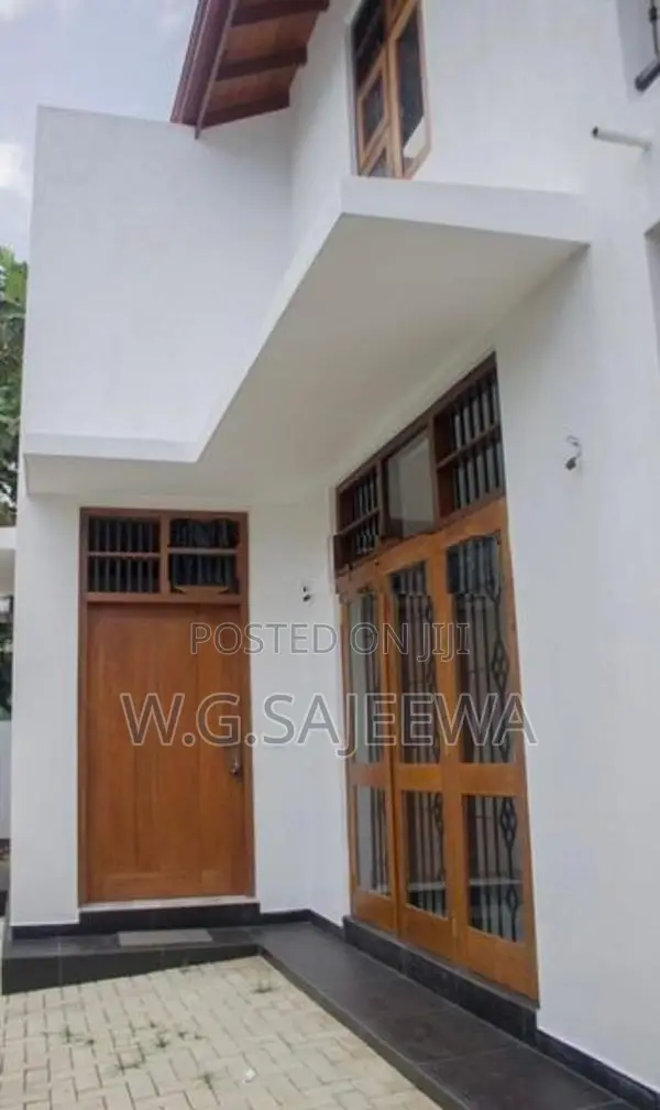 Modern Luxury 2 Story House with Annex for Sale in Boralesgamuwa
