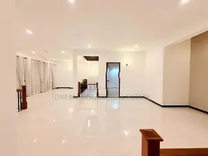Modern 4 Bedroom House for Sale in Battaramulla