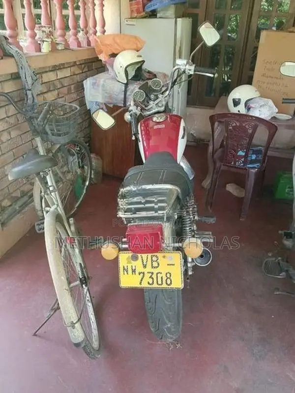 Honda CM Custom 2010