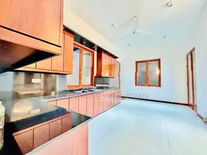 Kotte Spacious Luxury Residence for Sale in Highly Residential
