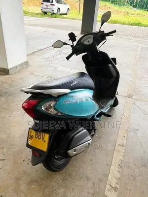 TVS Scooty Zest 2014