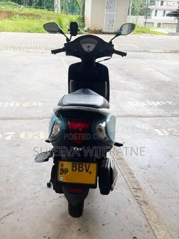 TVS Scooty Zest 2014