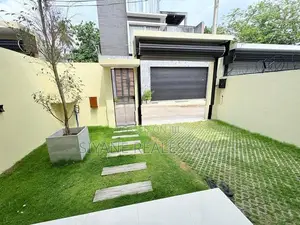 Brand New Luxury House for Sale in Pelawatta