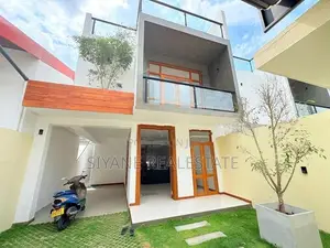 Brand New Luxury House for Sale in Pelawatta