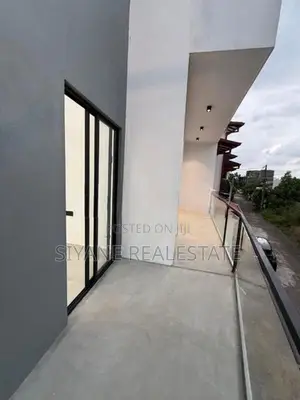 Modern Beautiful Luxury Living in Athurugiriya