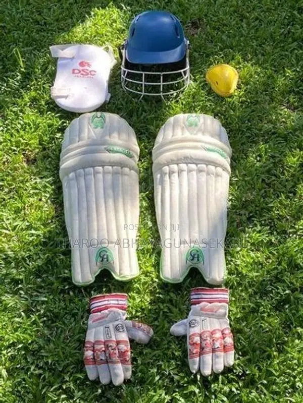Cricket Full Set with Bat