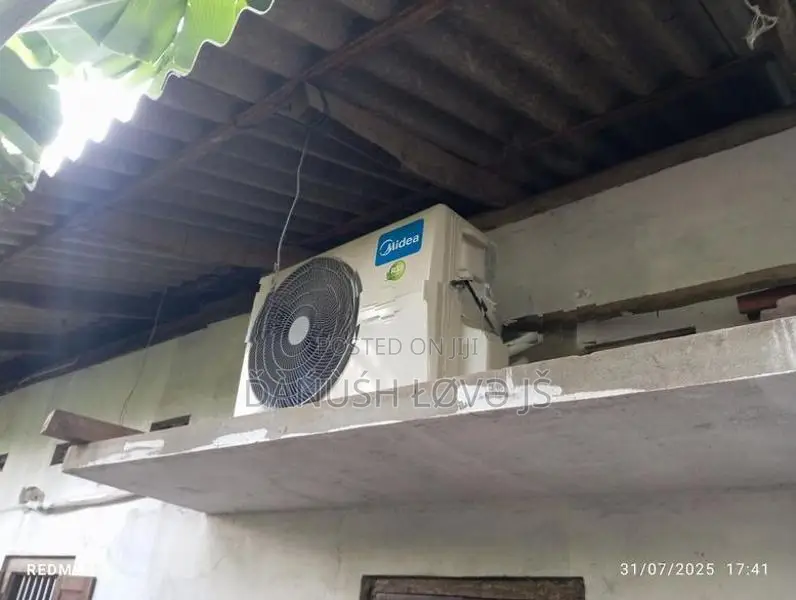 18000 BTU Midea AC