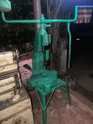 Hand Press Machine