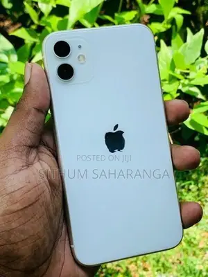 Apple iPhone 11 (Used)