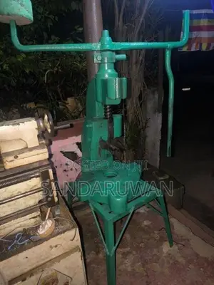 Hand Press Machine