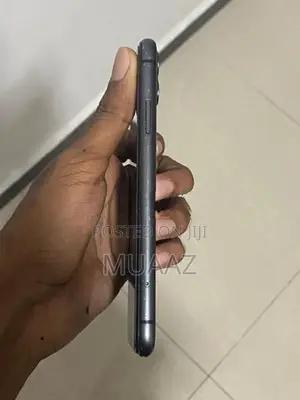 Apple iPhone 11 (Used)