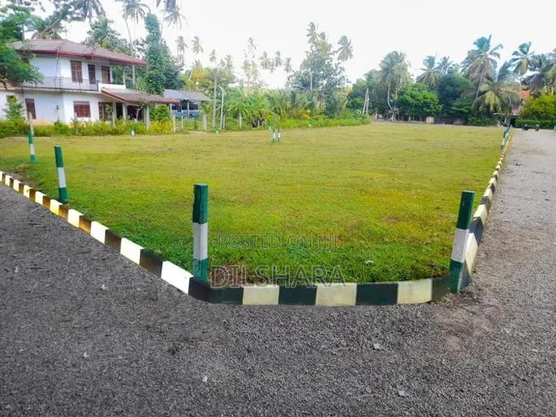 බෙලිඅත්ත ඉඩමක්