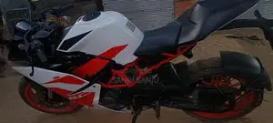 KTM RC 200 2018