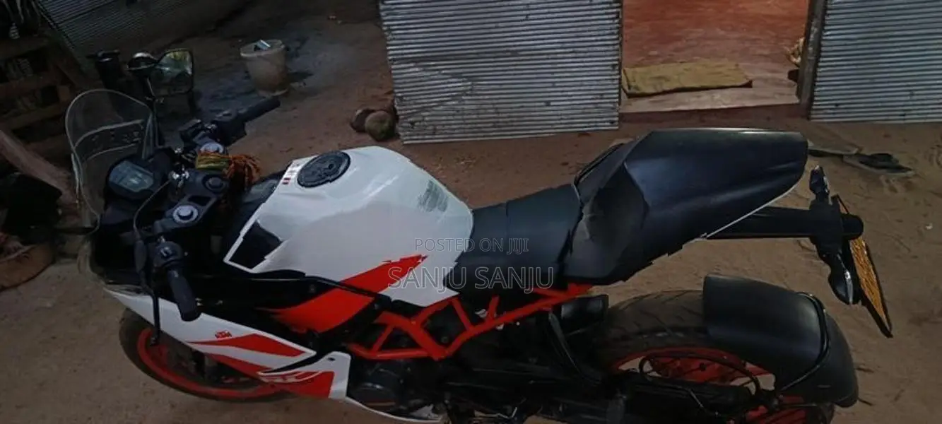 KTM RC 200 2018