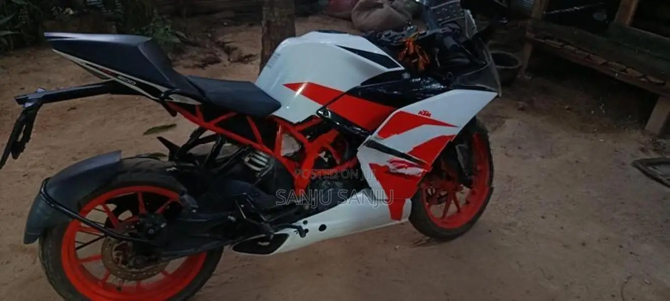 KTM RC 200 2018