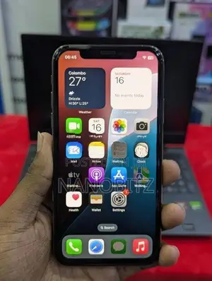 Apple iPhone XS 256GB (Used)