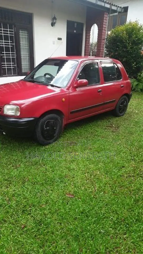 Nissan March 1996