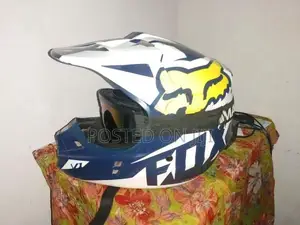 Helmet Fox V1