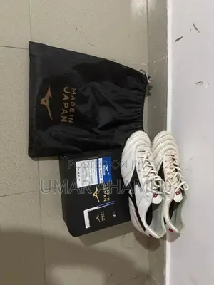 Mizuno ll Football Boots