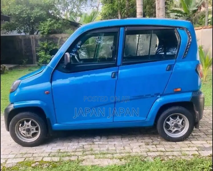 Bajaj Qute 2019