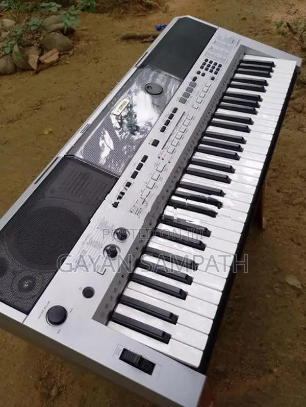 Yamaha i455 keyboard