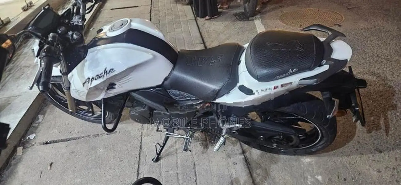 TVS Apache RTR 200 2018