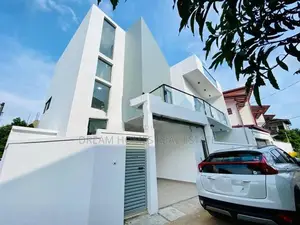 Luxury House for Sale – Athurugiriya