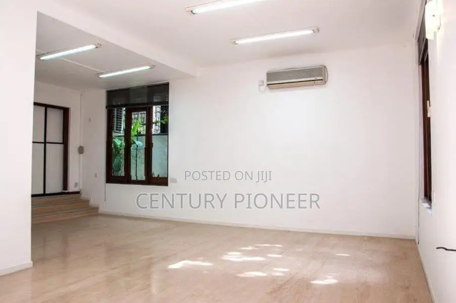 Commercial property for rent in Colombo 4