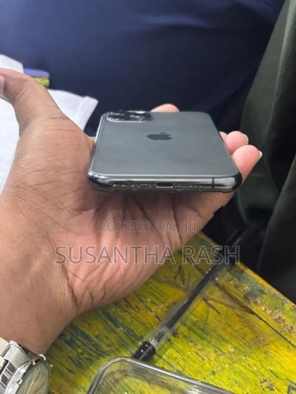 Apple iPhone 11 Pro (Used)