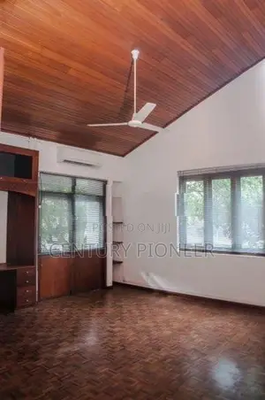 Commercial property for rent in Colombo 4