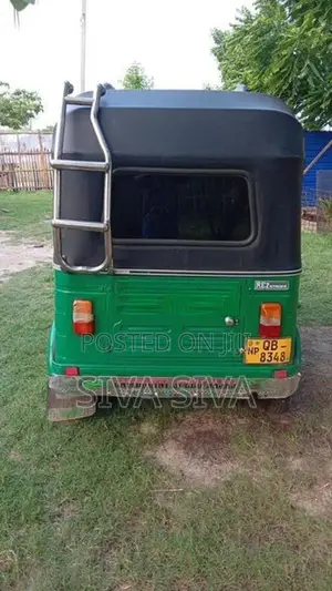 Bajaj RE 2005