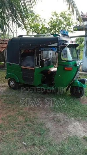 Bajaj RE 2005