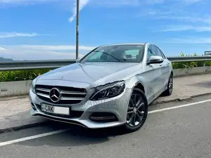 Mercedes Benz C180 2015