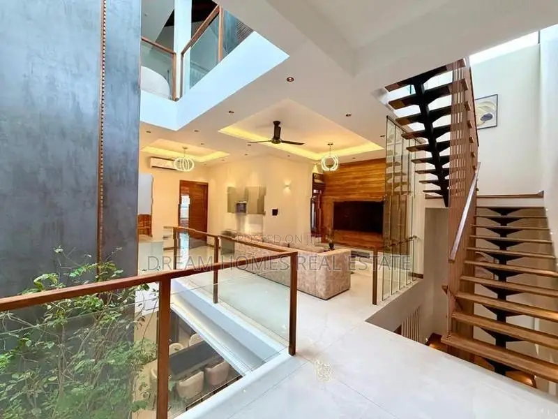 Architect Designed Modern House for Sale – Battaramulla