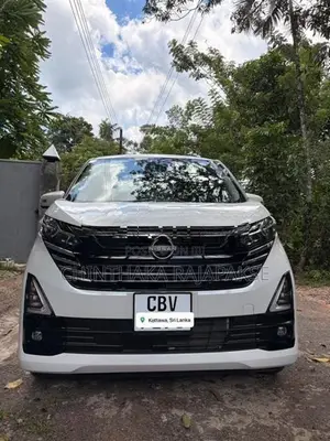 Nissan Dayz Highway STAR 2025