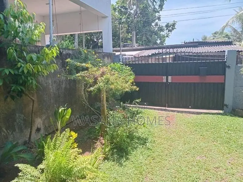Land with Houses for Sale Maharagama Town