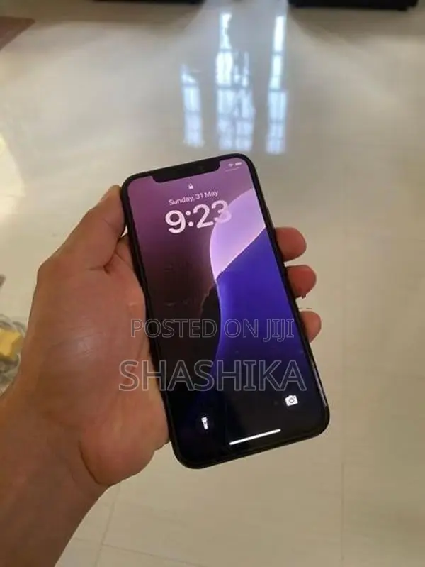 Apple iPhone XS (Used)