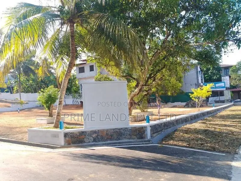 Land for Sale Facing Baddegama Road