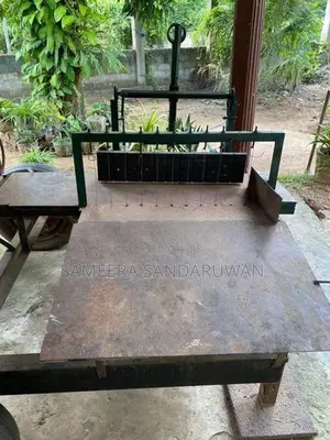 ගඩොල් කපන යන්ත්‍රය