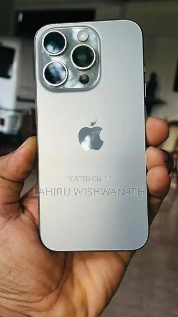 Apple iPhone 15 Pro (Used)