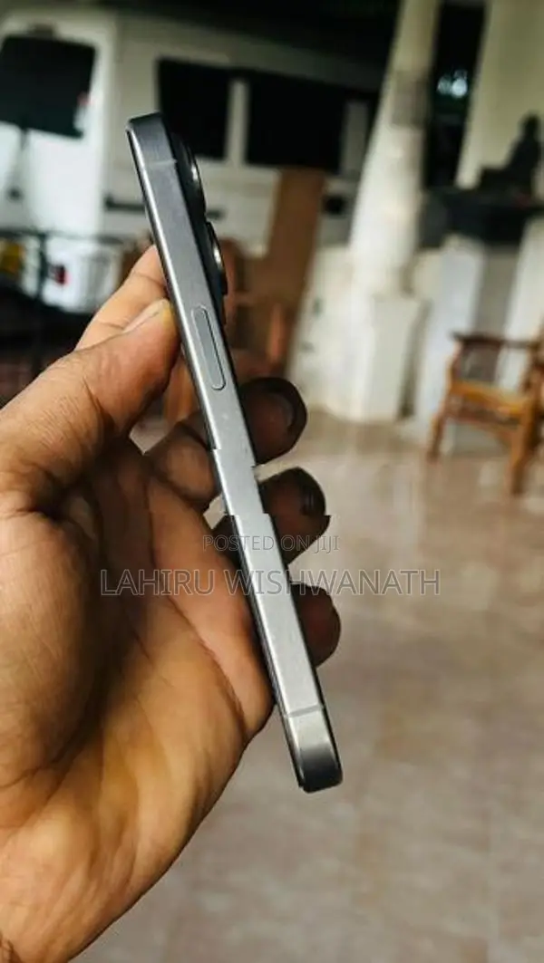 Apple iPhone 15 Pro (Used)