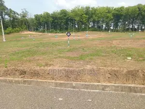වටිනා ඉඩම් හෝමාගම නගර සීමාවෙන්