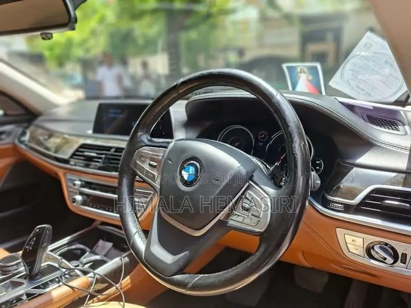 BMW 740e 2017