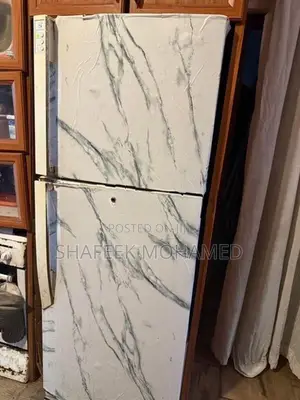 Refrigerator LG